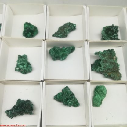 One Box Of 35 Silky Malachite Specimens From Congo - Image 2