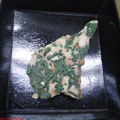 One Box of 6 Malachite/Quartz Mineral Specimens From Congo Rachel Linderman - Image 5