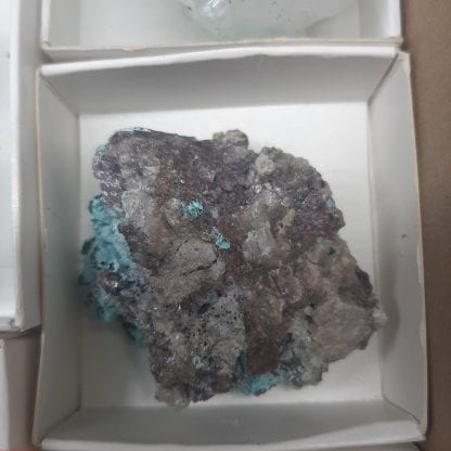 One Box Of 12 Heterogenite/Malchite/Calcite Included Chrysocolla Mineral Specimens From Congo Ma Victoria - Image 6