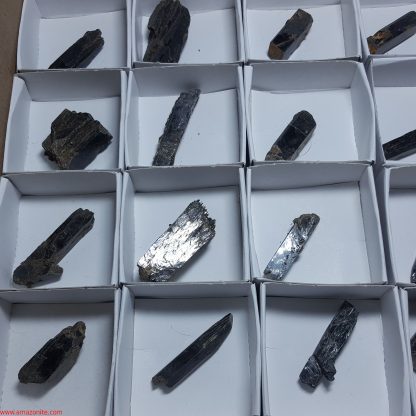 One Box Of 35 Aegerine Mineral Specimens From Malawi - Image 3
