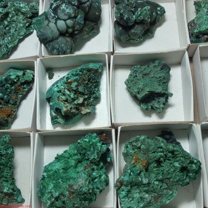 One Box Of 12 Malachite Mineral Specimens From Congo - Image 4