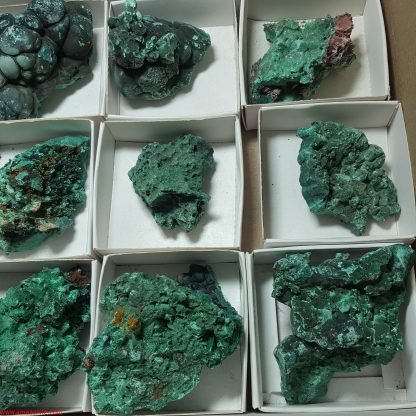 One Box Of 12 Malachite Mineral Specimens From Congo - Image 5