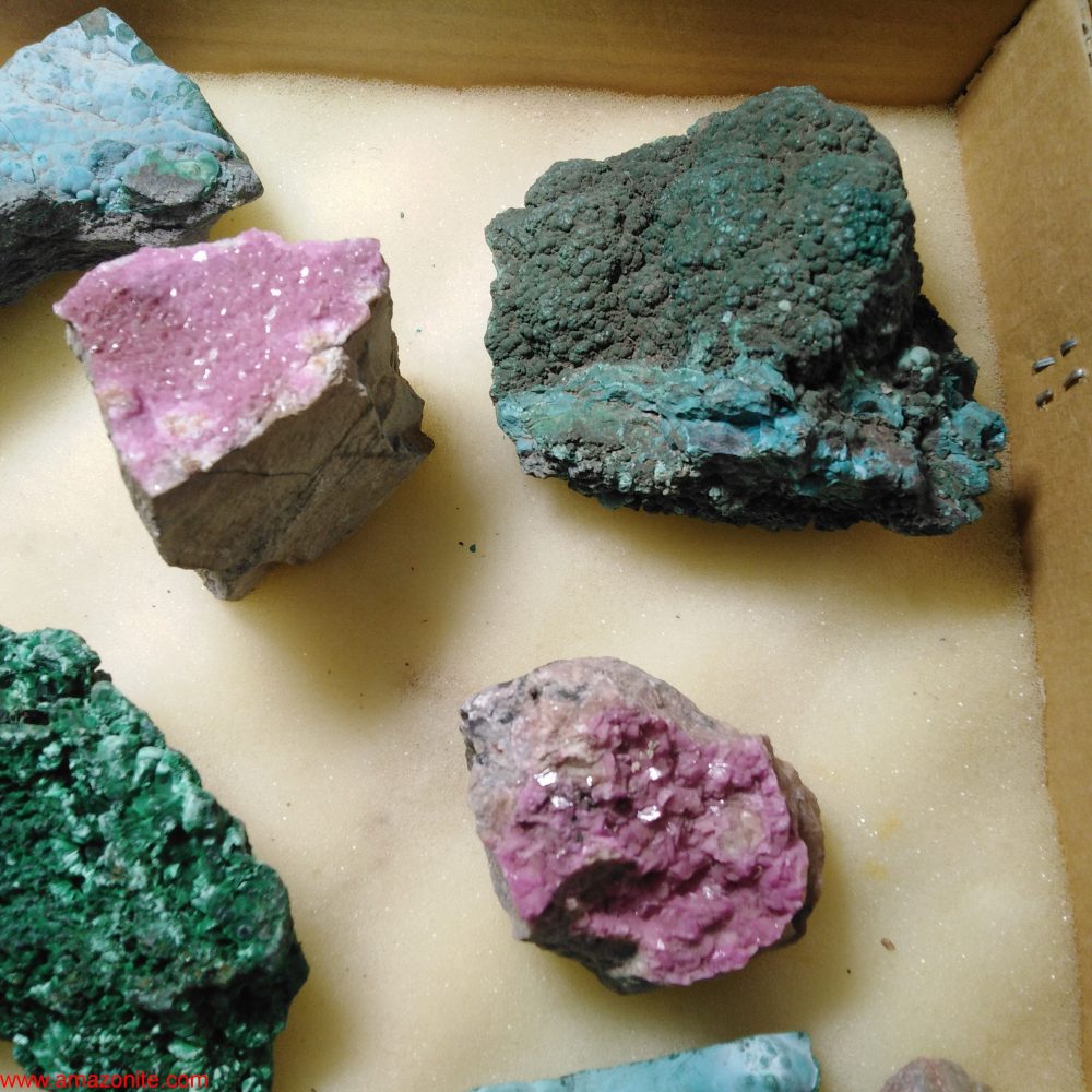 One Box of 13 Assorted Mineral Specimens From Congo Elizabeth Hazell ...
