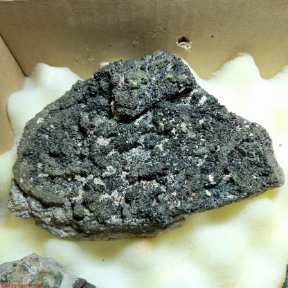 One Box Of 7 Epidote Mineral Specimens From Orange River (Clearance Sale) - Image 2