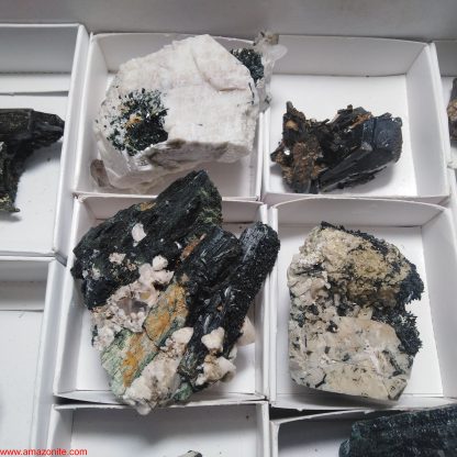 One Box of 26 Aegerine/Feldspar Mineral Specimens From Malawi - Image 5