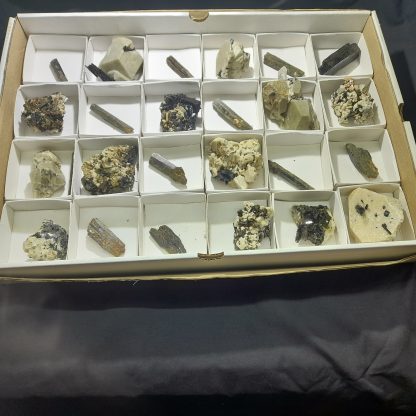 One Box Of 24 Aegerine/Feldspar/Quartz Mineral Specimens From Malawi - Image 2