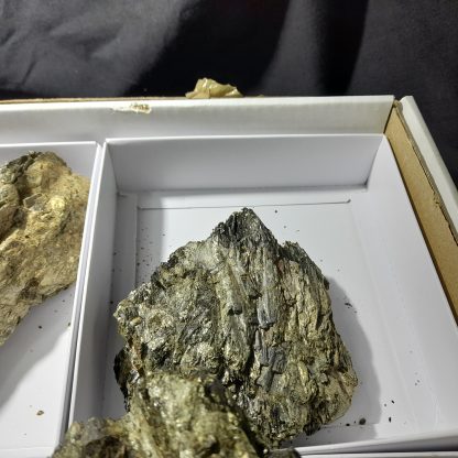 One Box Of Tourmaline In Fuchsite Mineral Specimens  Vikki Stelfox - Image 7