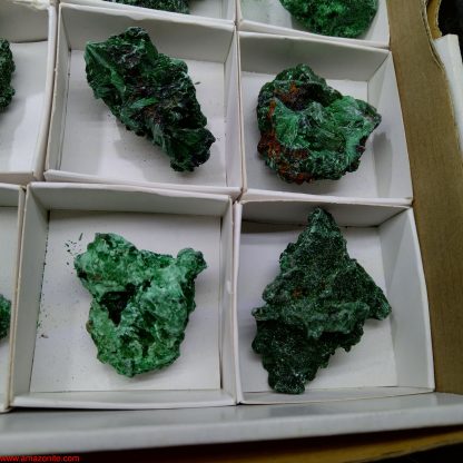 One Box of 24 Silky Malachite Mineral Specimens From Congo - Image 2