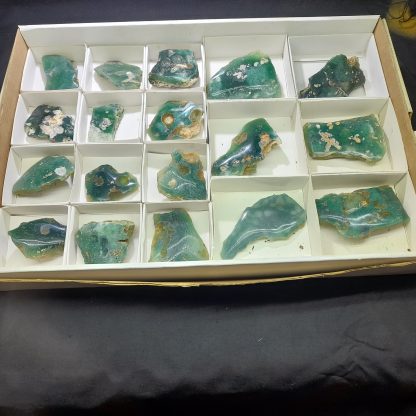 (WM03683) One Box Of 18 Mtorolite Mineral Specimens From Zimbabwe Vikki Stelfox - Image 2