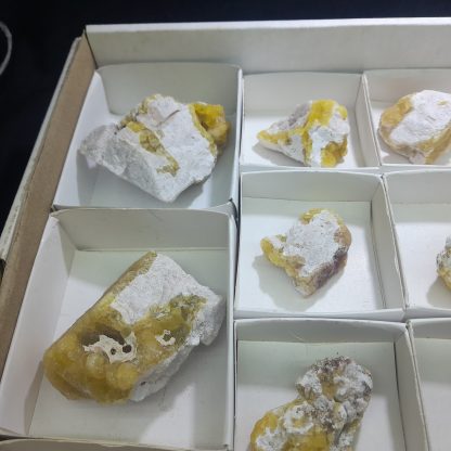 (WM03786) One Box Of 23 yellow Fluorite Mineral Specimens From Pelle - Image 3