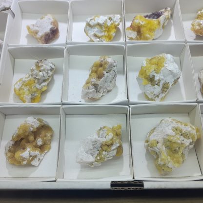 (WM03786) One Box Of 23 yellow Fluorite Mineral Specimens From Pelle - Image 5