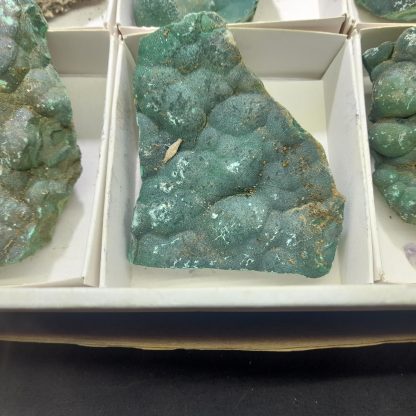 (WM03808) One Box Of 6 Malachite Mineral Specimens From Congo - Image 5