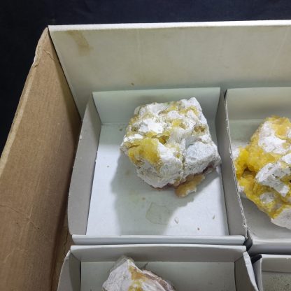 (WM03817) One Box Of 6 Yellow Fluorite Mineral Specimens From Pelle Vance Hewitt - Image 2