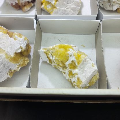 (WM03817) One Box Of 6 Yellow Fluorite Mineral Specimens From Pelle Vance Hewitt - Image 4
