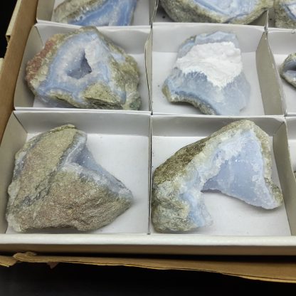 (WM03841) One Box Of 12 Blue Lace Agate Mineral Specimens From Malawi Carol Freeman - Image 4