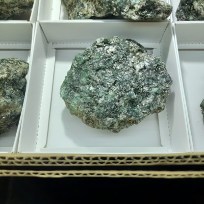 (WM03882) One Box Of 6 Emerald/Mica Mineral Specimens From Zimbabwe Vikki Stelfox - Image 5