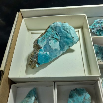 (WM03918) One Box Of 28 Chrysocolla Mineral Specimens From Congo - Image 3