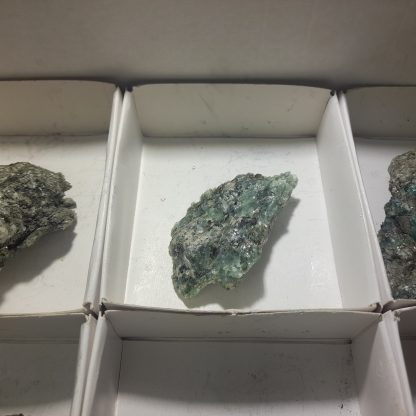 (WM03933) One Box Of 6 Emerald/Mica Mineral Specimens From Zimbabwe Neteru Hathor - Image 6