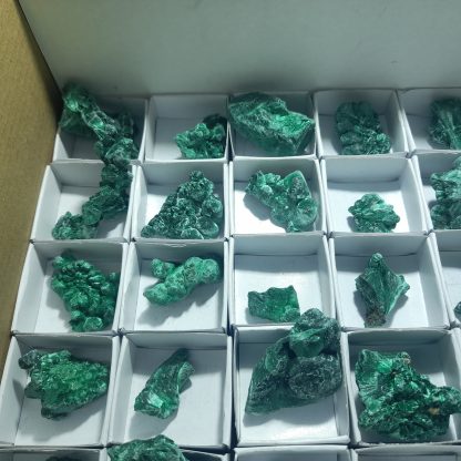 (WM03936) One Box Of 48 Malachite Mineral Specimens From Congo - Image 3