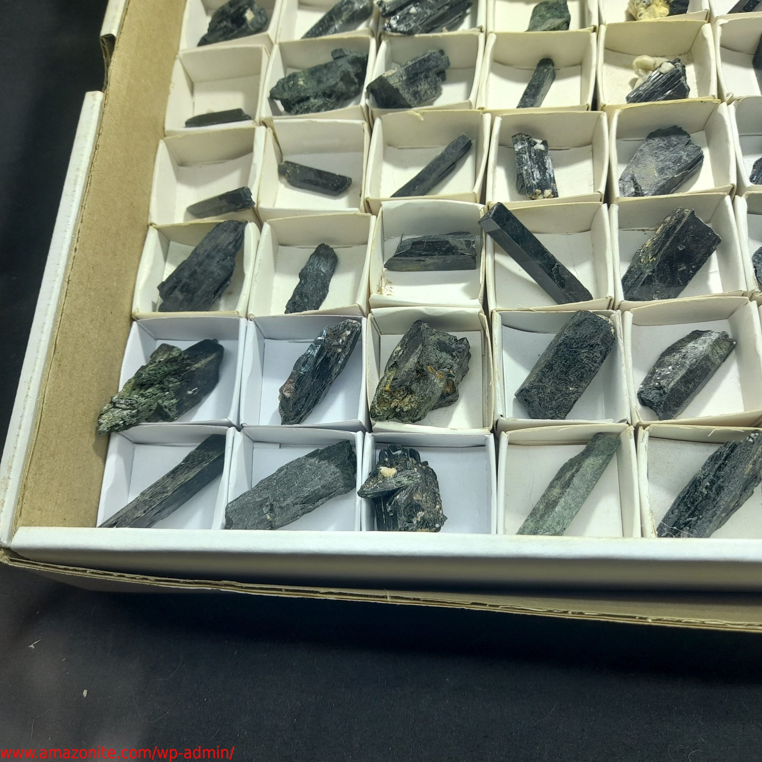 (WM03948) One Box Of 88 Aegerine Mineral Specimens From Malawi » AMAZONITE