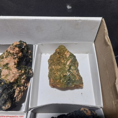 (WM03990) One Box Of 6 Epidote/Tourmaline Mineral Specimens From Congo - Image 8