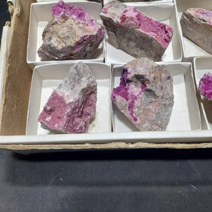 (WM04052) One Box Of 12 Colboltion Calcite Mineral Specimens From Congo   Valarie Vaughn - Image 4