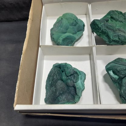 (WM04053) One Box Of 6 Malachite Mineral Specimens From Congo - Image 4