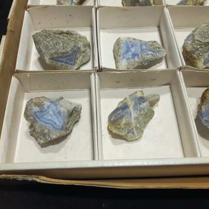 (WM04061) One Box Of 15 Blue Lace Agate Mineral Specimens  Vance Hewitt From Malawi - Image 4