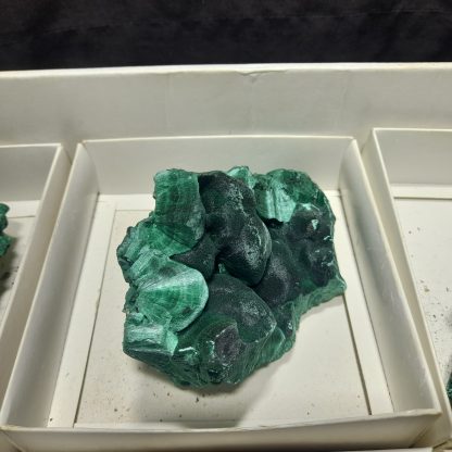 (WM04063) One Box Of 6 Malalchite Mineral Specimens From Congo - Image 6