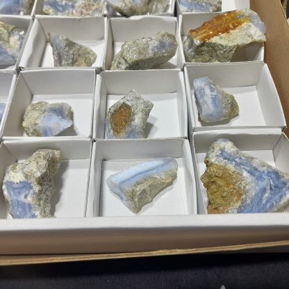 (WM04098) One Box Of 35 Blue Lace Agate Mineral Specimens From Malawi Vance Hewitt - Image 8