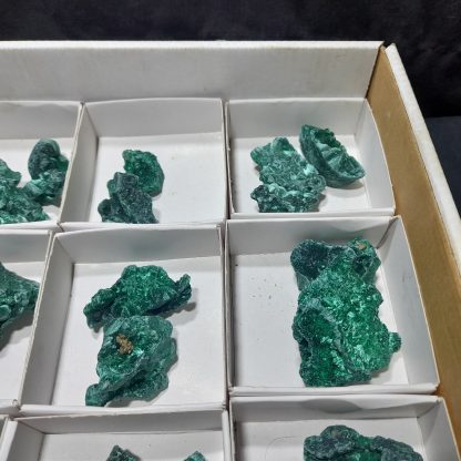 (WM04116) One Box Of 24 Malachite Mineral Specimens From Congo - Image 6