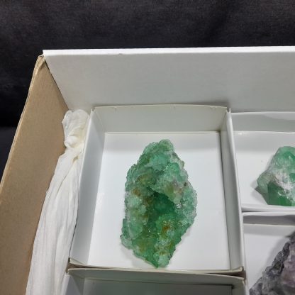 (WM04125) One Box Of 13 Fluorite Mineral Specimens From Riemvasmaak, Orange River - Image 3