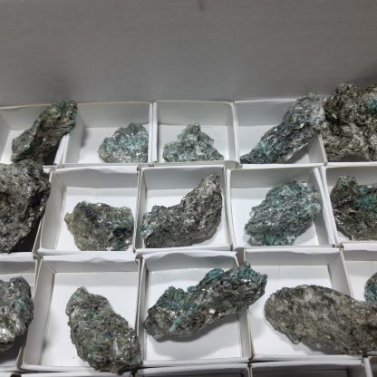 (WM04123) One Box Of 35 Emerald/Mica Mineral Specimens From Zimbabwe - Image 6