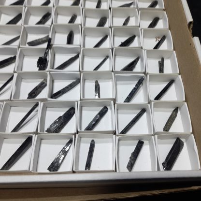 (WM04135) One Box Of 88 Aegerine Mineral Specimens From Malawi - Image 7