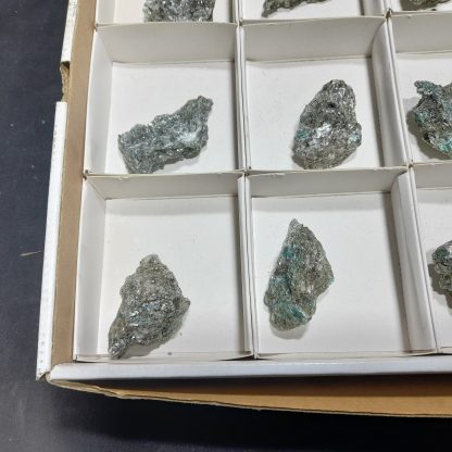 (WM04132) One Box Of 15 Emerald/Mica Mineral Specimens From Zimbabwe Vance Hewitt - Image 4