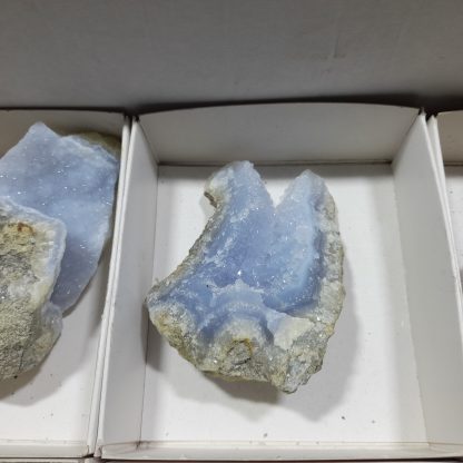(WM04153) One Box Of 6 Blue Lace Agate Mineral Specimens From Malawi Gypsy - Image 5