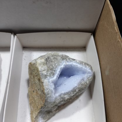 (WM04153) One Box Of 6 Blue Lace Agate Mineral Specimens From Malawi Gypsy - Image 6