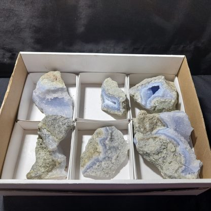 (WM04187) One Box Of 6 Blue Lace Agate Mineral Specimens From Malawi  Stace Chapan Boyd - Image 2