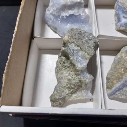 (WM04187) One Box Of 6 Blue Lace Agate Mineral Specimens From Malawi  Stace Chapan Boyd - Image 4