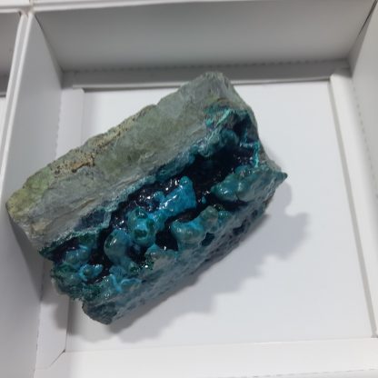 (WM04211) One Box Of 6 Chrysocolla Mineral Specimens From CongoLene Thistrup - Image 8