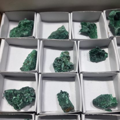 (WM04256) On Box Of 88 Malachite Mineral Specimens From Congo - Image 3