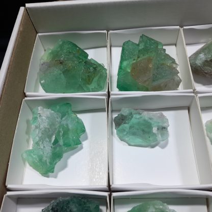 (WM04301) One Box Of 24 Fluorite Mineral Specimens From Riemvasmaak - Image 3