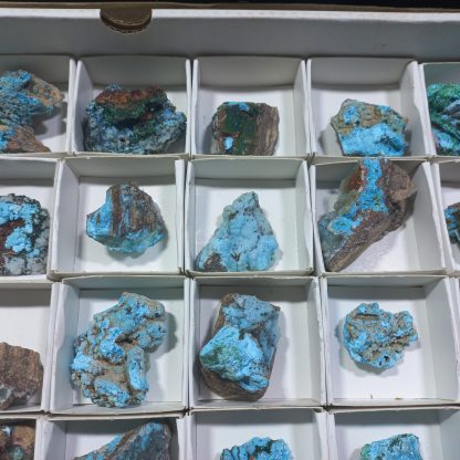 (WM04328) One Box Of 35 Chrysocolla/Malachite And Pseudomorph Mineral Specimens From Congo - Image 5