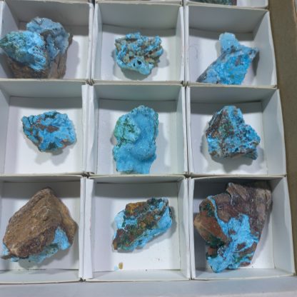 (WM04328) One Box Of 35 Chrysocolla/Malachite And Pseudomorph Mineral Specimens From Congo - Image 7