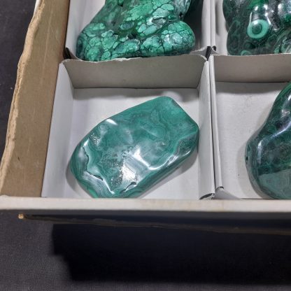 (WM04454) One Box Of 6 Hand Polished Malachite Mineral Specimens From Congo - Image 4