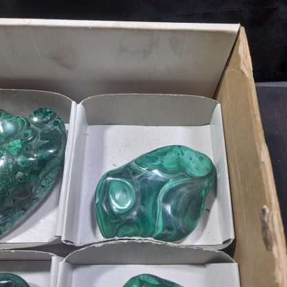 (WM04454) One Box Of 6 Hand Polished Malachite Mineral Specimens From Congo - Image 7