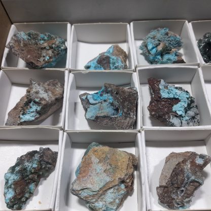 (WM04465) One Box Of 35 Chrysocolla Pseudomorph Mineral Specimens From Congo    Amy Sauls - Image 3