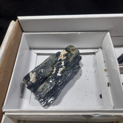 (WM04472) One Box Of 27 Aegerine Mineral Specimens From Malawi - Image 3