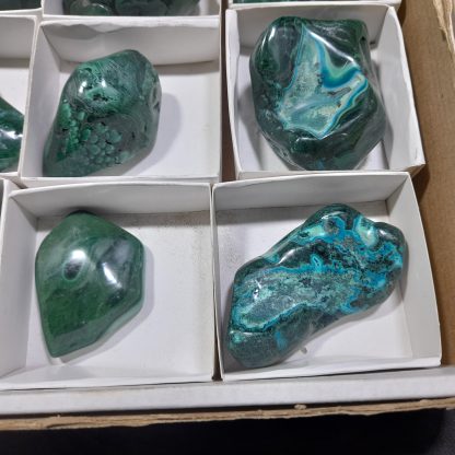 (WM04522) One Box Of 12 Hand Polished Malachite Mineral Specimens From Congo - Image 5