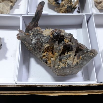 (WM04531) One Box Of 6 Aegerine/Feldspar With Smoky Quartz Crystals From Malawi (JP) - Image 5